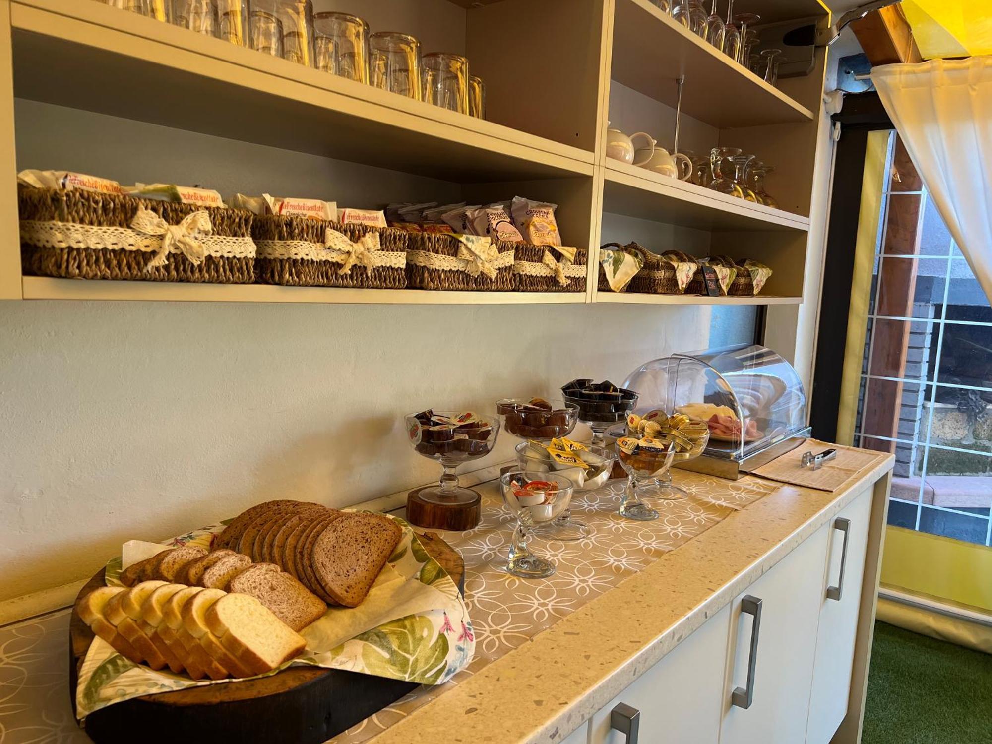 Garda Dream Hotel Lazise Eksteriør billede