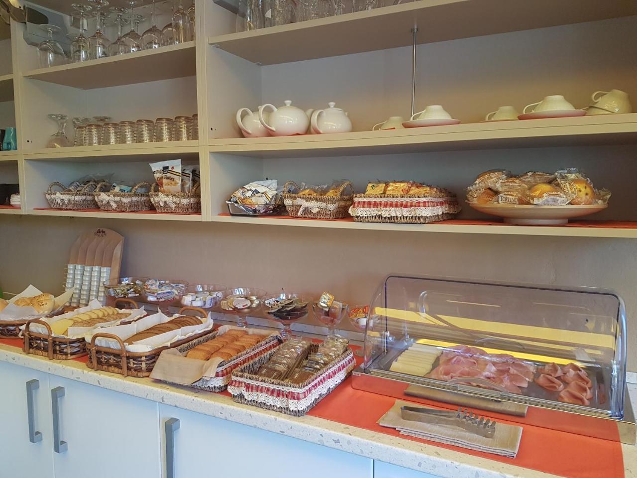 Garda Dream Hotel Lazise Eksteriør billede